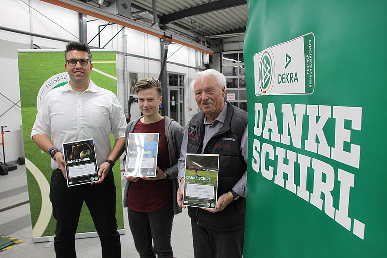 „Danke Schiri“-Sieger aus dem Kreis Sieg in Köln geehrt – Sandra Czekalla fährt zum DFB